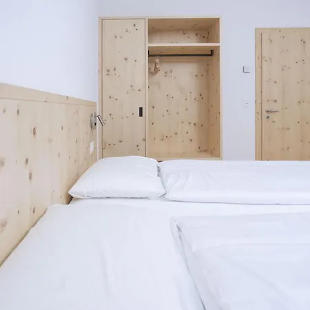 Chasa Helvetia Quatter