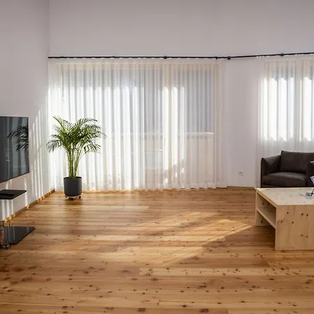 Apartment Chasa Helvetia Quatter *